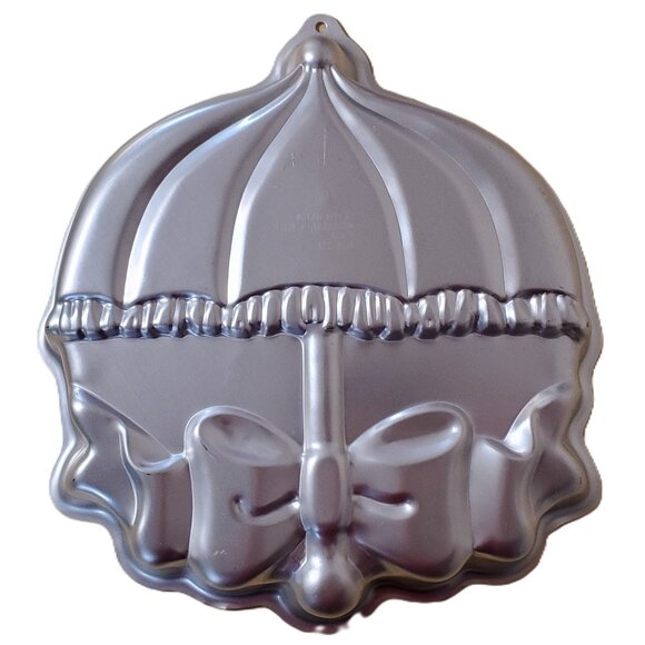 Vintage “Shower Umbrella” Wilton Cake Pan - Picture 3 of 5